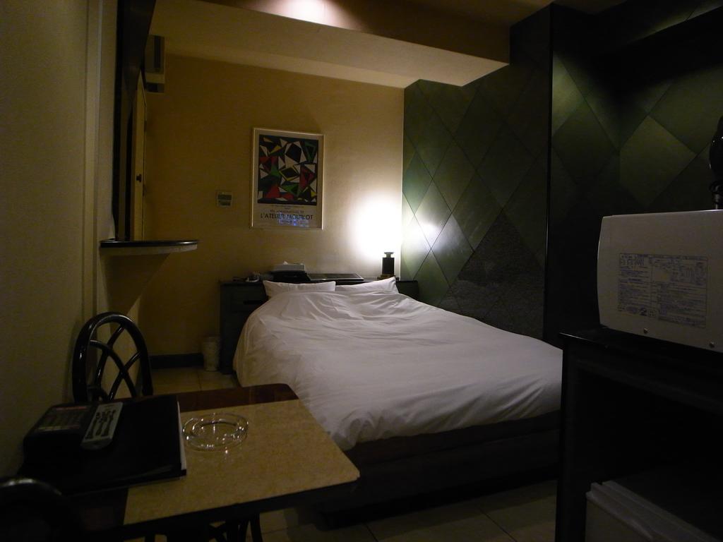 Hotel Rafaie (Adults Only) Токио Стая снимка