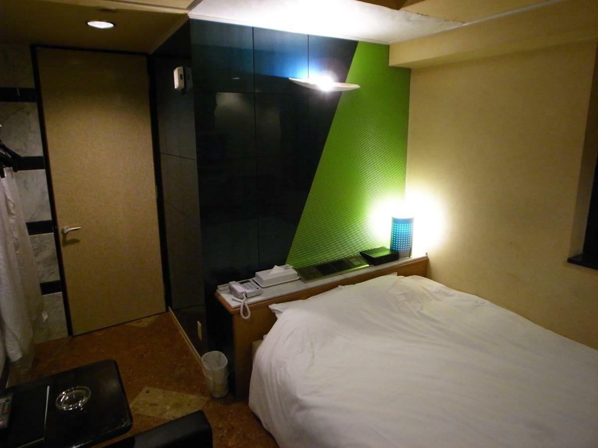 Hotel Rafaie (Adults Only) Токио Екстериор снимка